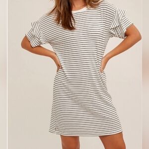 NWT Hem & Thread size Medium Dress